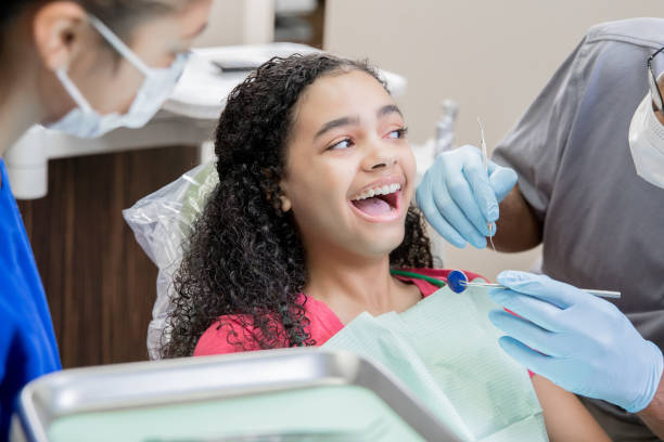 Best Emergency Dentist for Knocked-Out Tooth in Gonzalez, FL